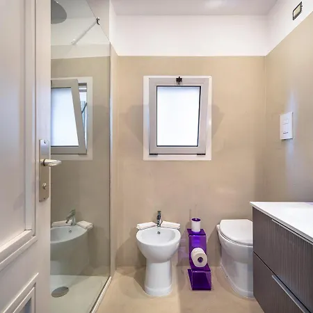 Rosabianca Boutique ラッパロ